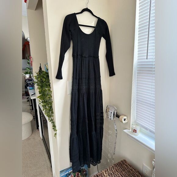 Free People Earth Angel Maxi Long-sleeve Ribbed
Dress black lace (witchy/goth) - Picture 6 of 15